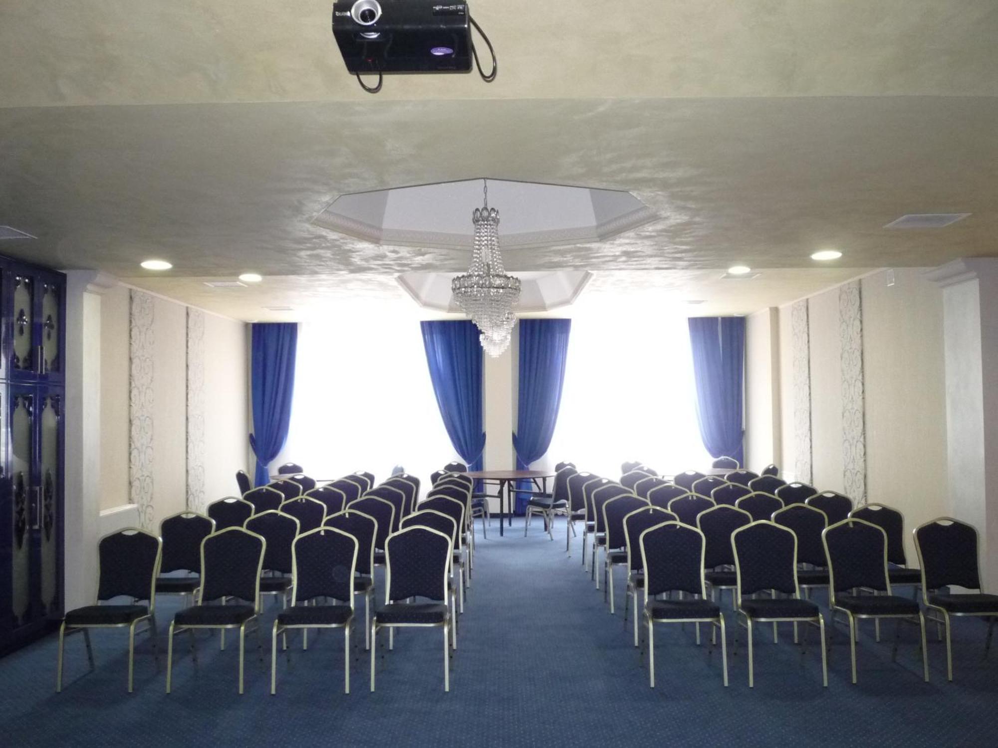 Hotel Koch Кентшин Екстер'єр фото