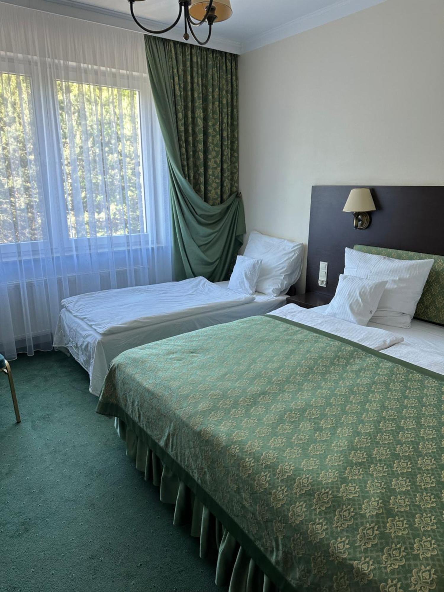 Hotel Koch Кентшин Екстер'єр фото