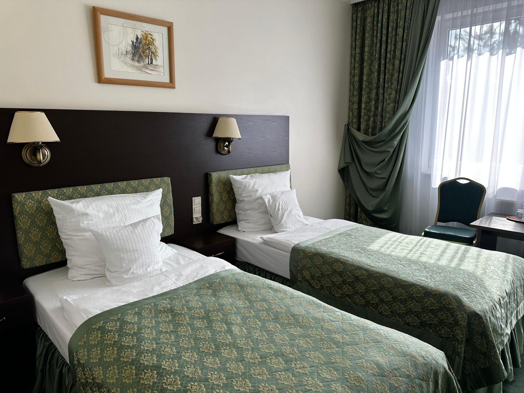Hotel Koch Кентшин Екстер'єр фото